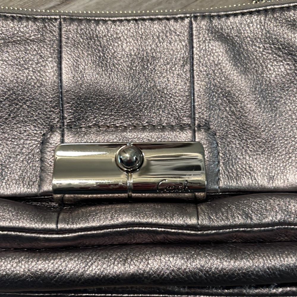 Coach Metallic Silver Side body Bag - Picture 4 of 9